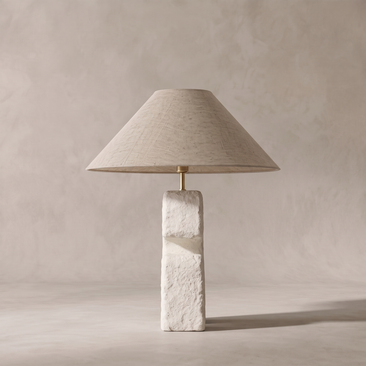 Kupa bordslampa 40 cm i papier-mâché, sedd från sidan